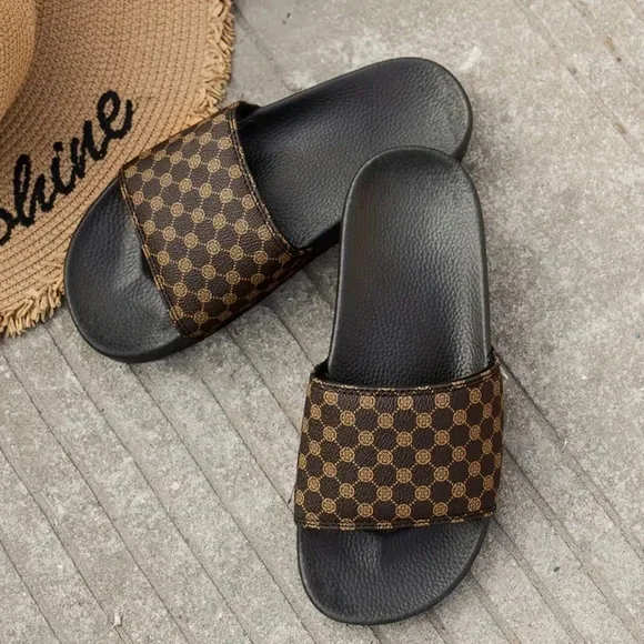 Pillow Slides, Soft Sole Platform Shower Slides, Non-slip Vacation Slides - Picture 5 of 5